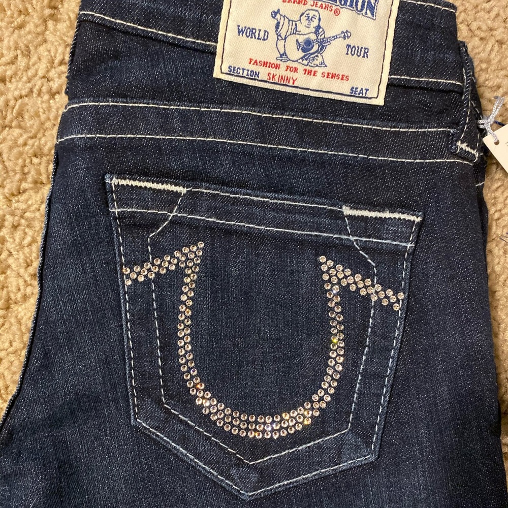 NWT: True Religion Skinny Crystal Logo Jeans